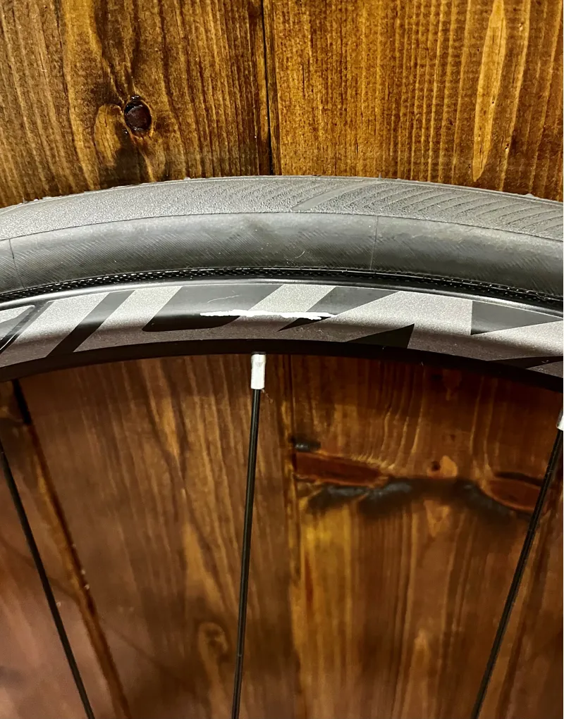 Mavic Aksium front disc wheel CL 100x12mm inc.  Continental Ultrasport 25mm tyre. -3